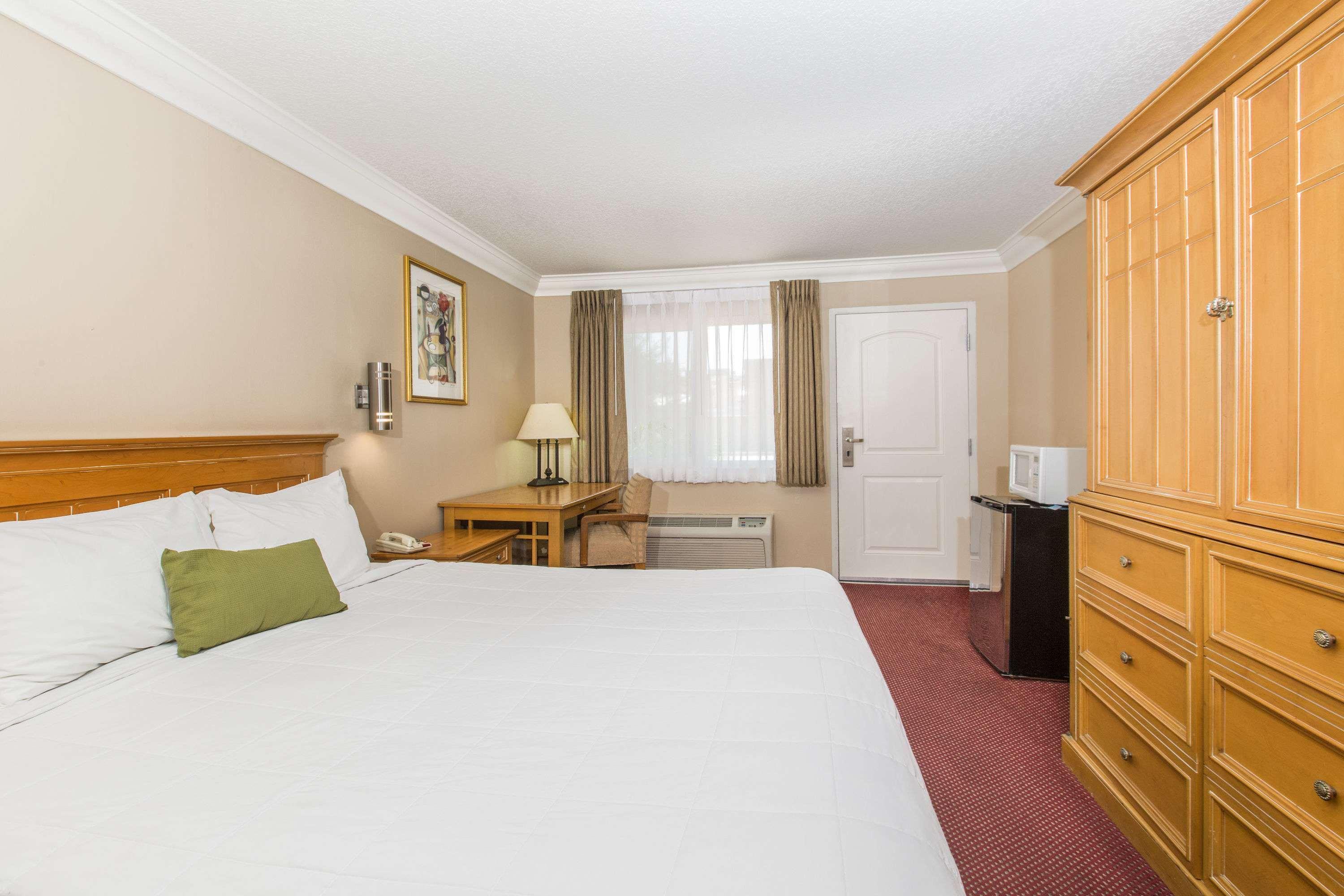 Days Inn By Wyndham Near City Of Hope Duarte Exteriér fotografie