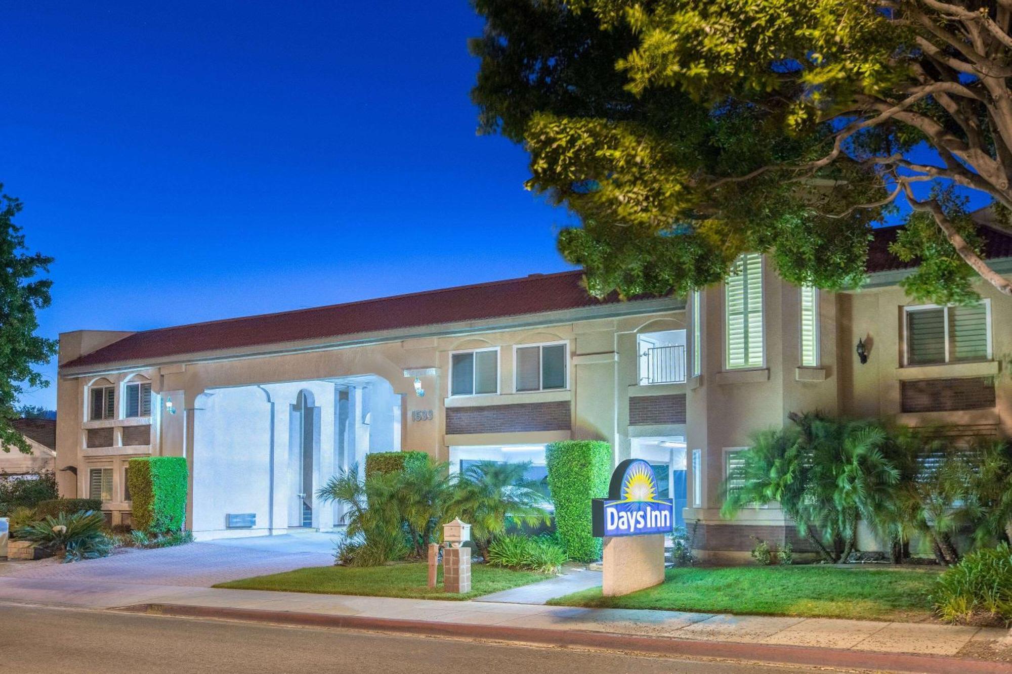 Days Inn By Wyndham Near City Of Hope Duarte Exteriér fotografie